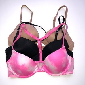 Pink Victoria’s secret bras